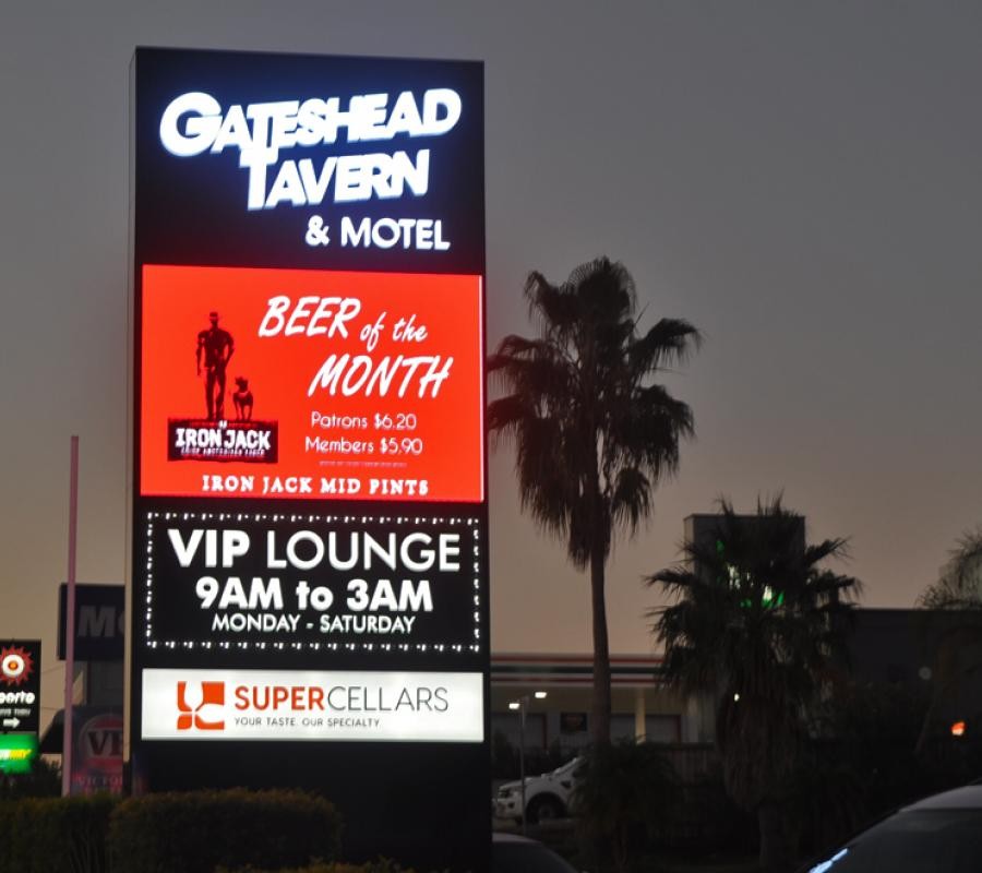 led outdoor gateshead tavern outdoor signage